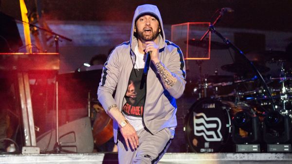 Рэпер Эминем выпустил альбом «The Death of Slim Shady» впервые за четыре года